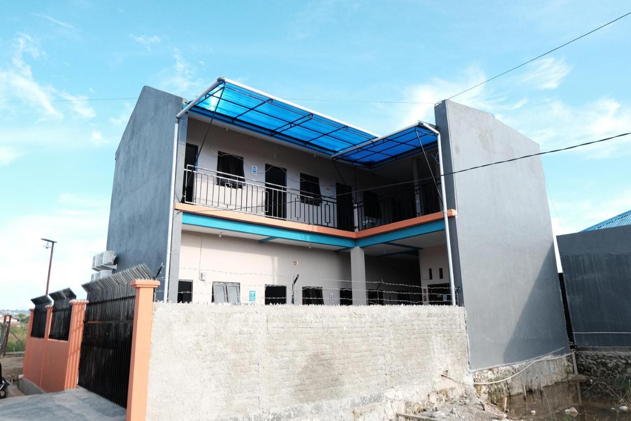 Rumah Marianne Sorong Exterior foto