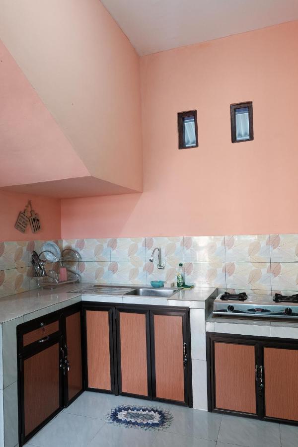 Rumah Marianne Sorong Exterior foto